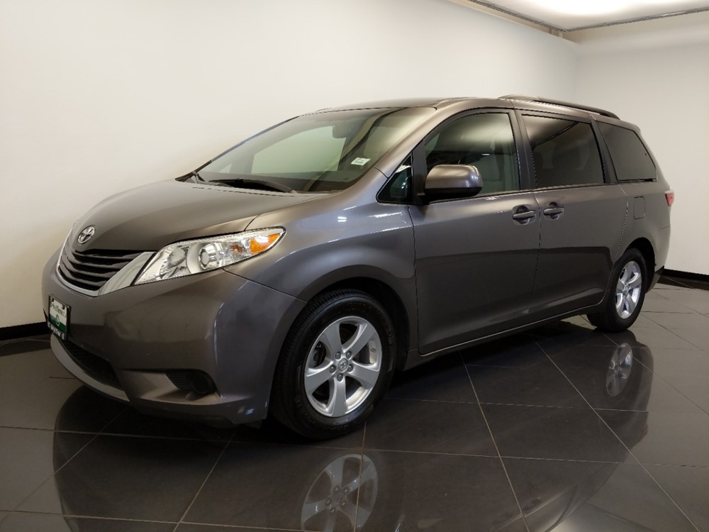 2017 Toyota Sienna - Driver Front Side