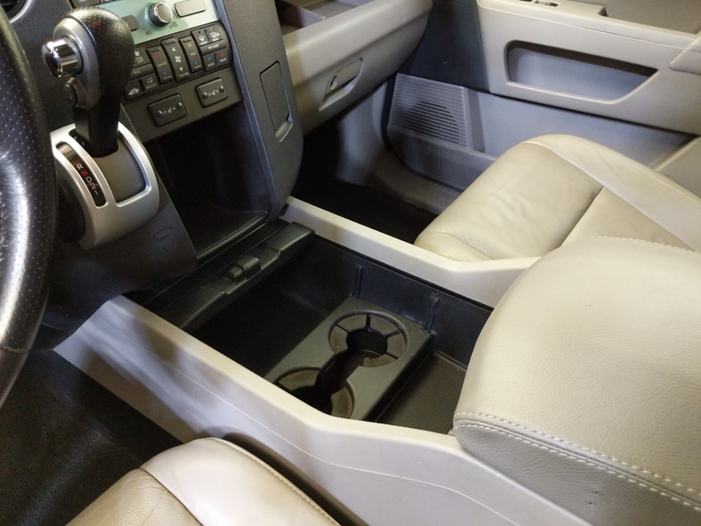 2010 Honda Pilot - Center Console/Cup Holders