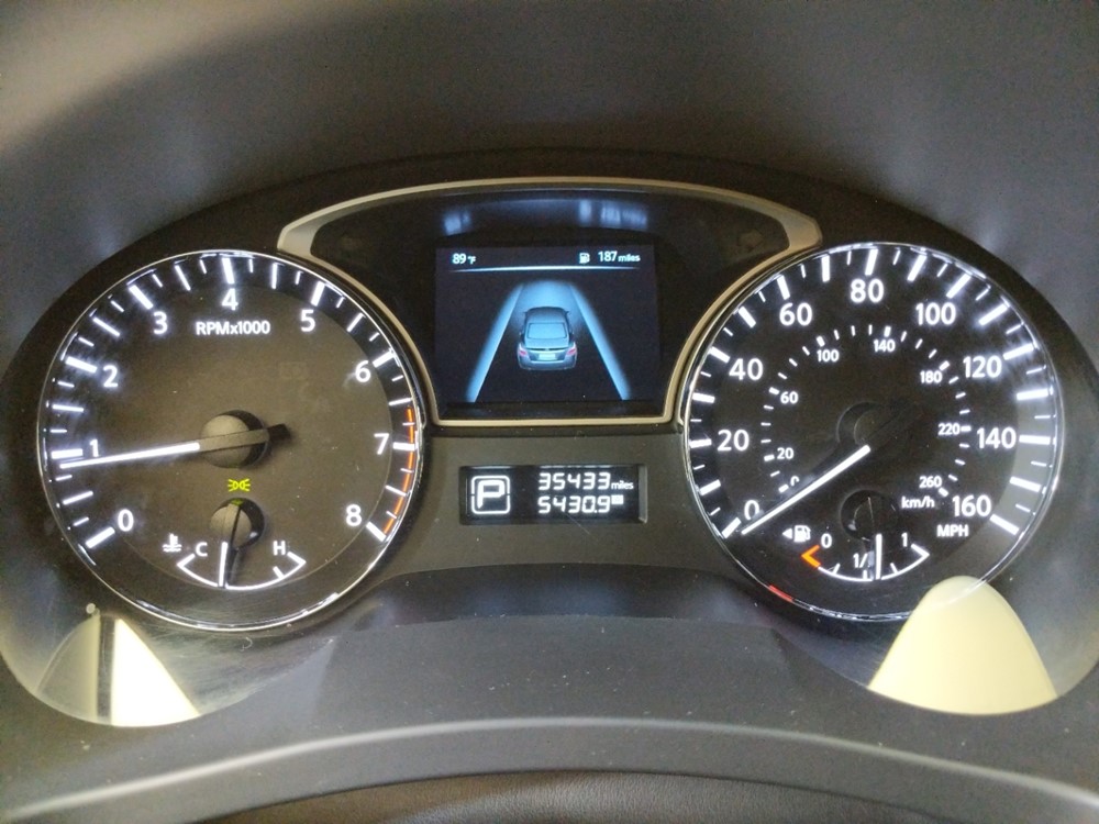 2015 Nissan Altima - Odometer Close Up