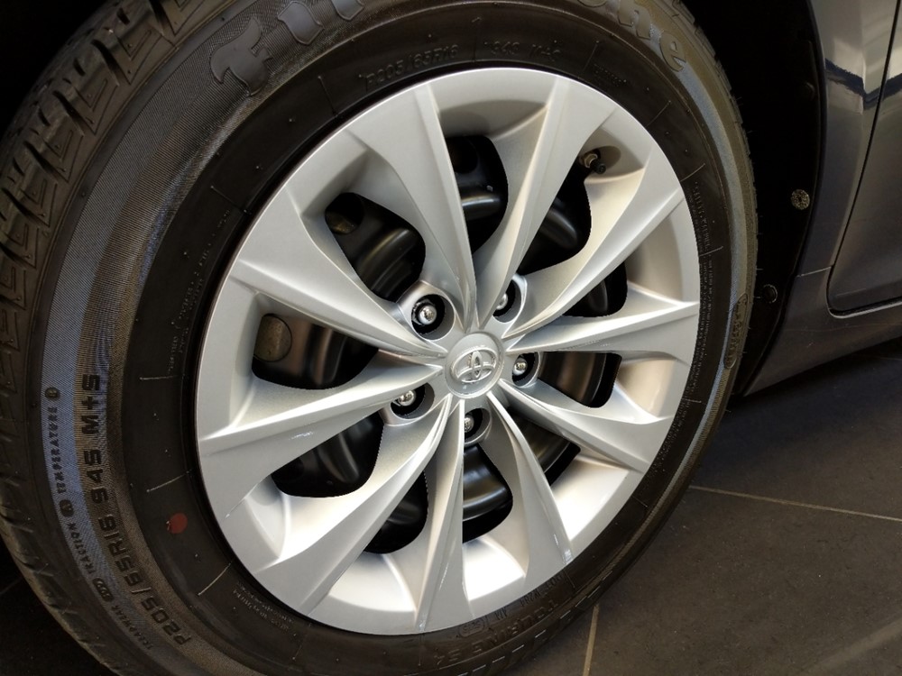 2016 Toyota Camry - Wheel