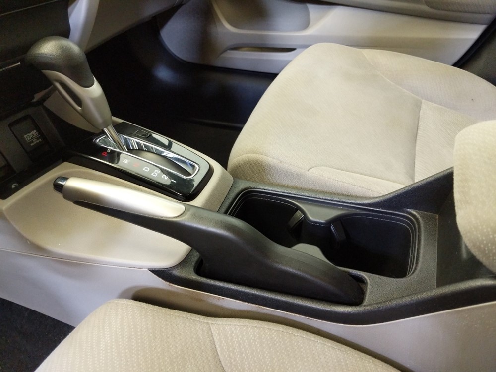 2013 Honda Civic - Center Console/Cup Holders