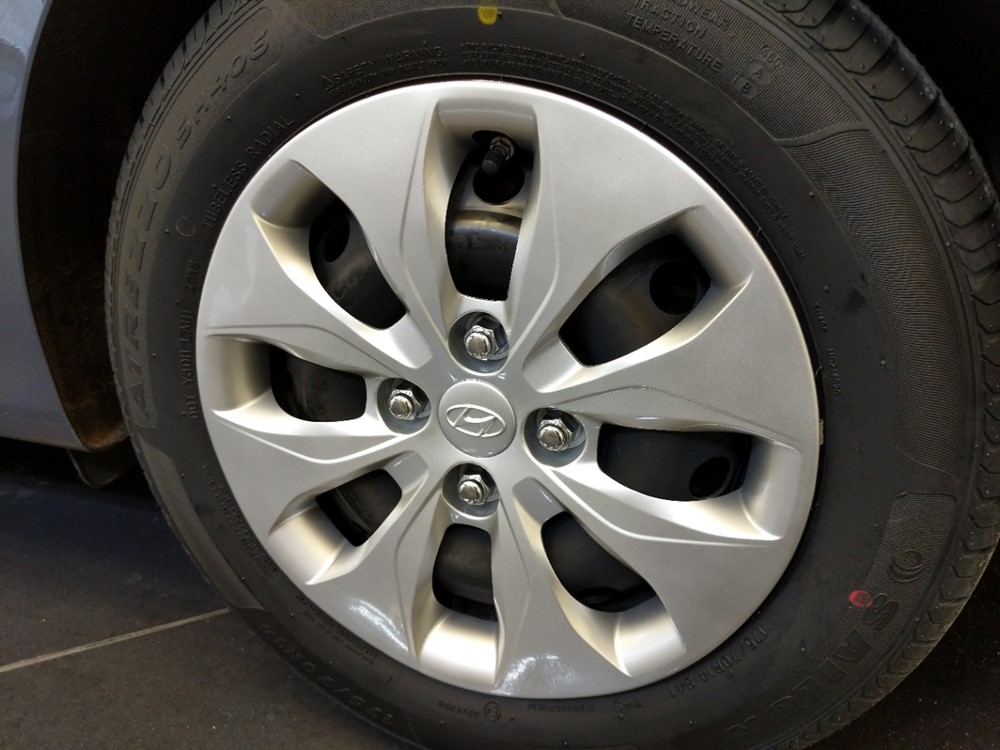 2017 Hyundai Accent - Wheel