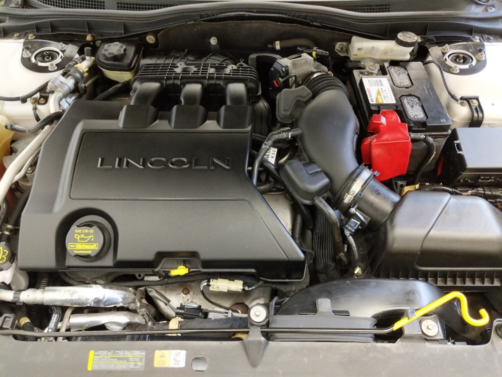 2012 Lincoln MKZ - Engine