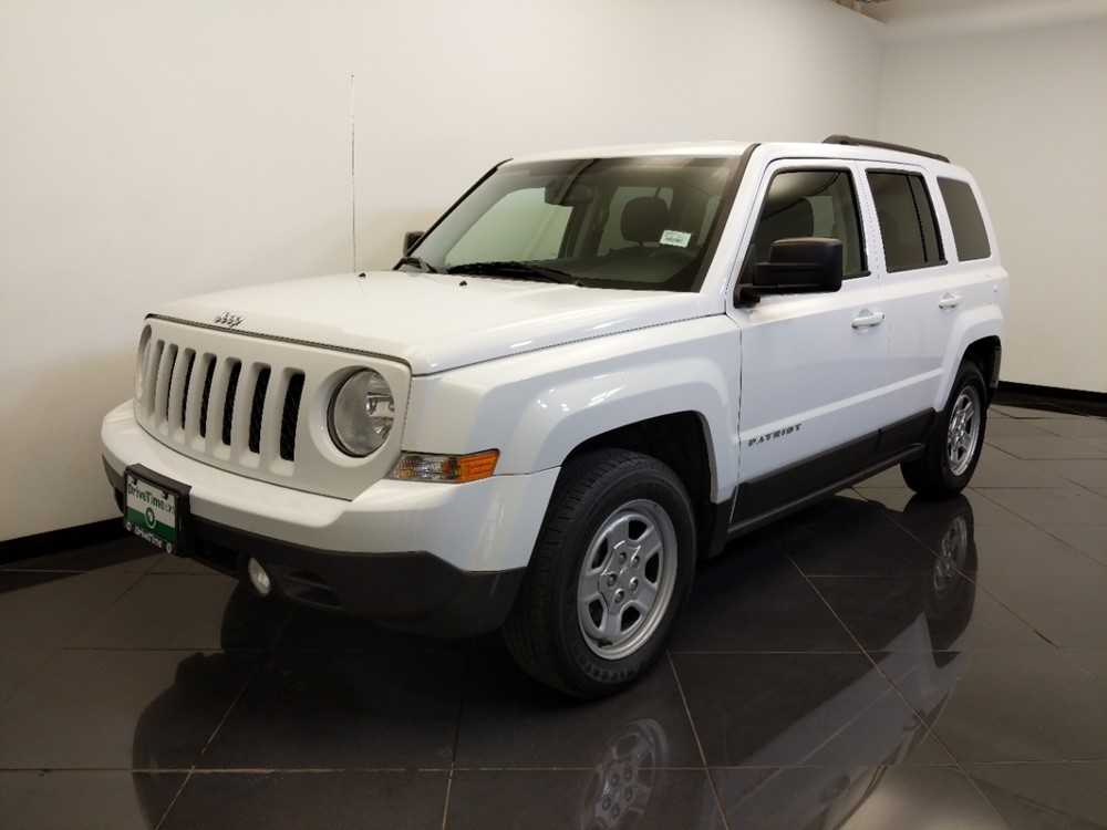 2017 Jeep Patriot - Driver Front Bumper