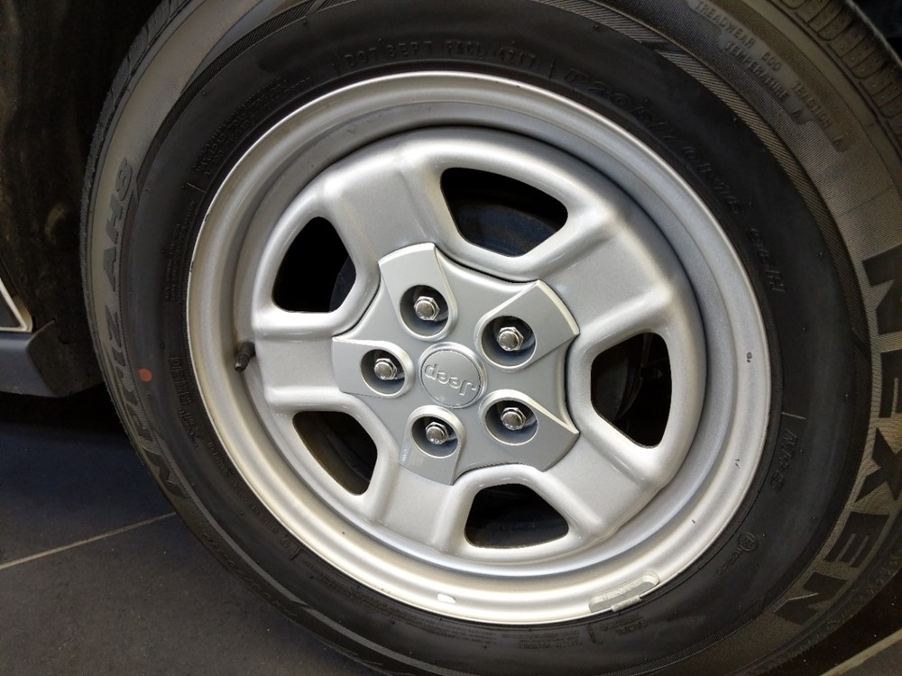 2017 Jeep Patriot - Wheel