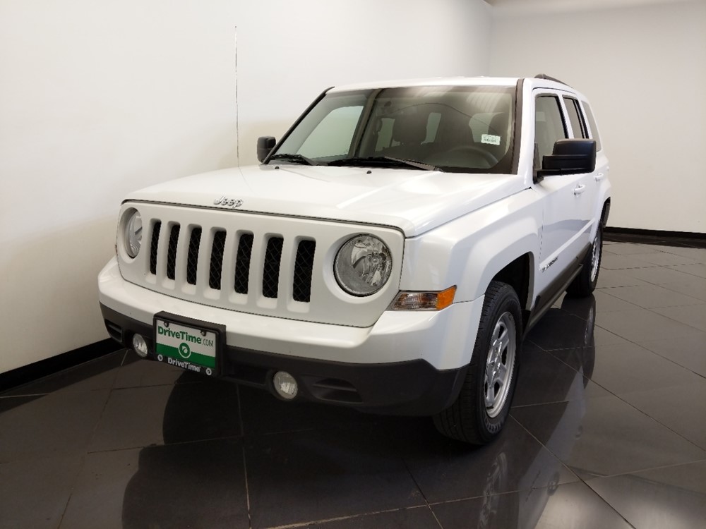 2017 Jeep Patriot - Driver Front Hood