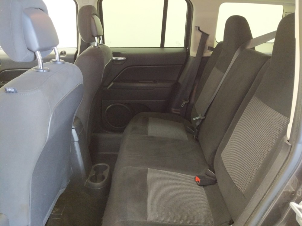 2016 Jeep Patriot - Driver Rear Seat