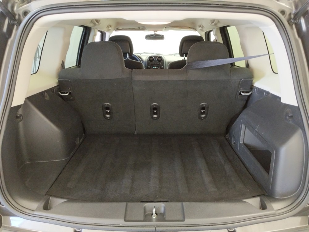 2016 Jeep Patriot - Trunk