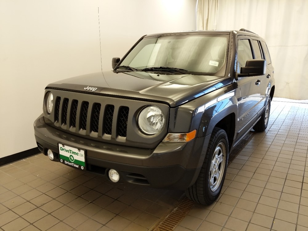 2016 Jeep Patriot - Driver Front Hood