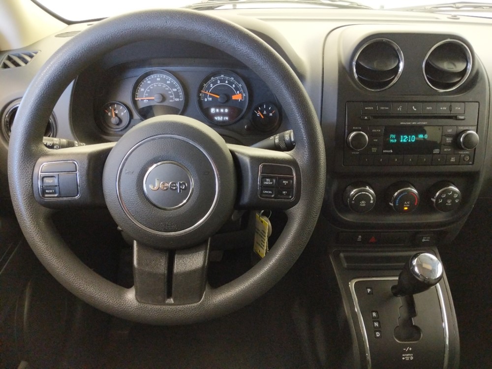 2016 Jeep Patriot - Driver Dash