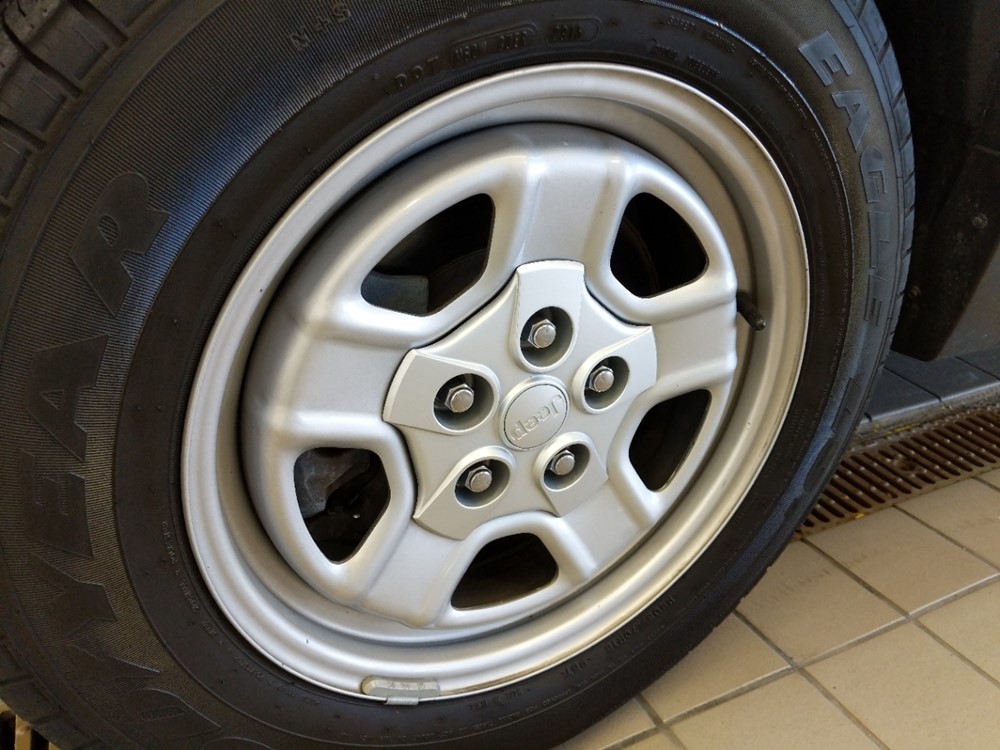 2016 Jeep Patriot - Wheel