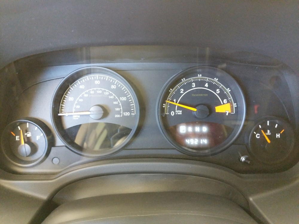 2016 Jeep Patriot - Odometer Close Up
