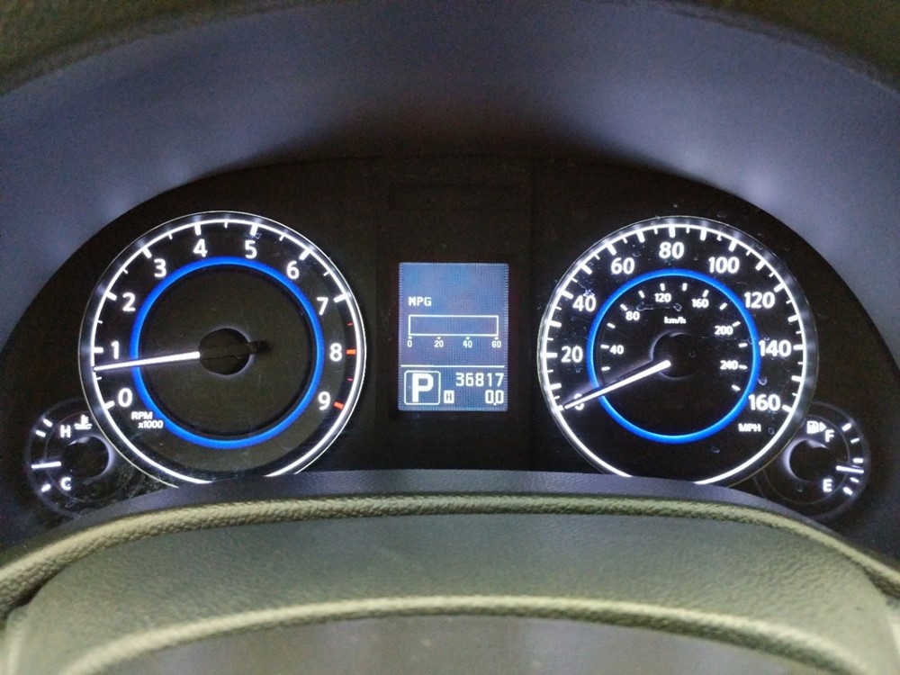 2014 INFINITI Q60 - Odometer Close Up