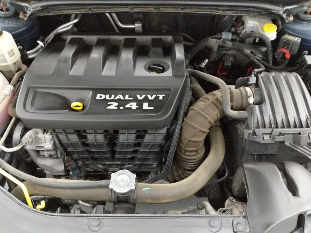 2013 Chrysler 200 - Engine