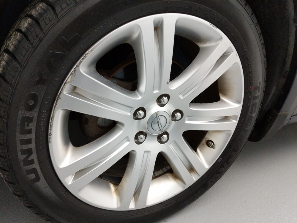2013 Chrysler 200 - Wheel