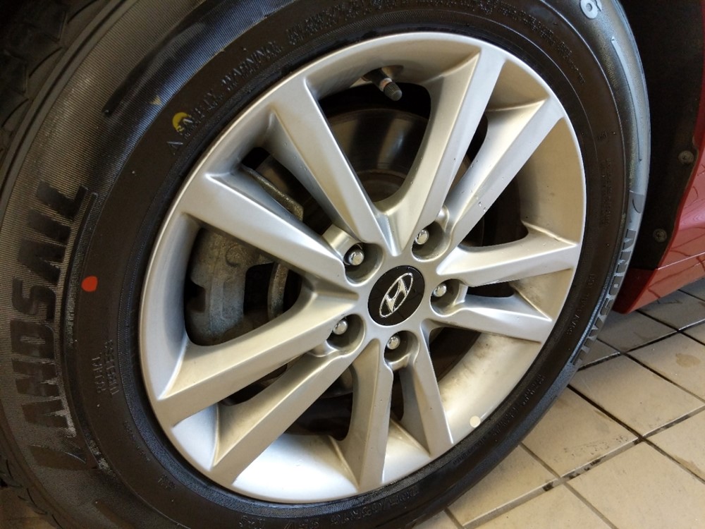 2016 Hyundai Sonata - Wheel