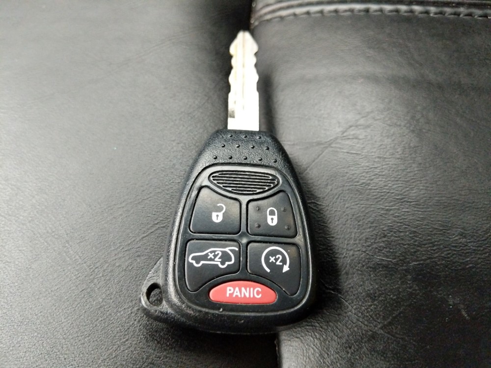 2014 Chrysler 200 - Keys