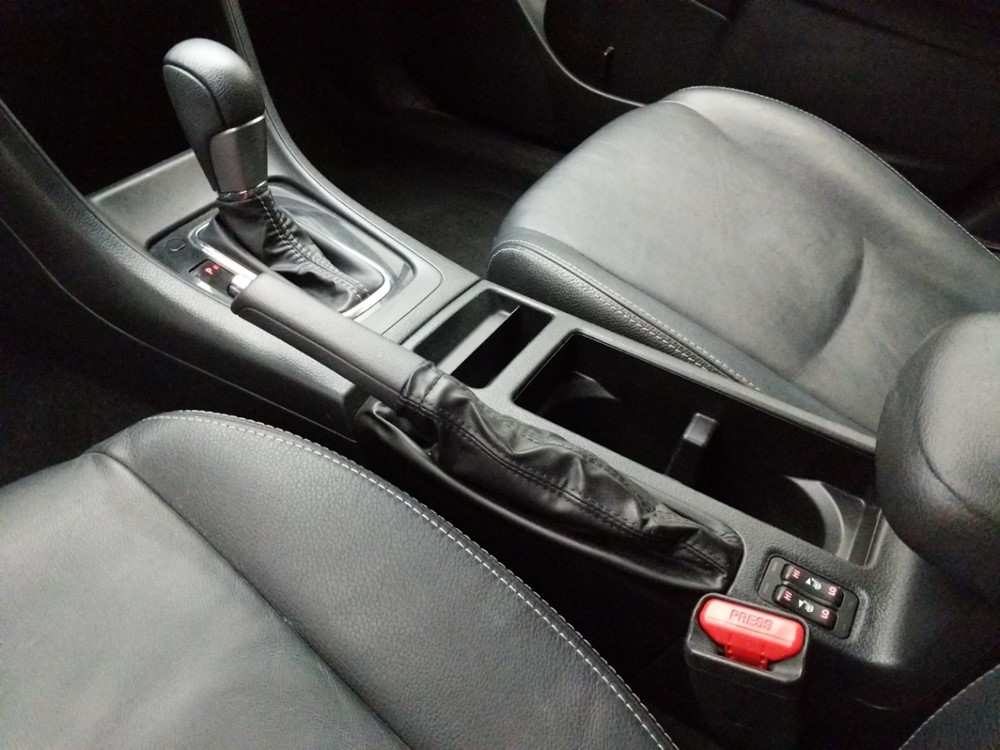 2015 Subaru XV Crosstrek - Center Console/Cup Holders