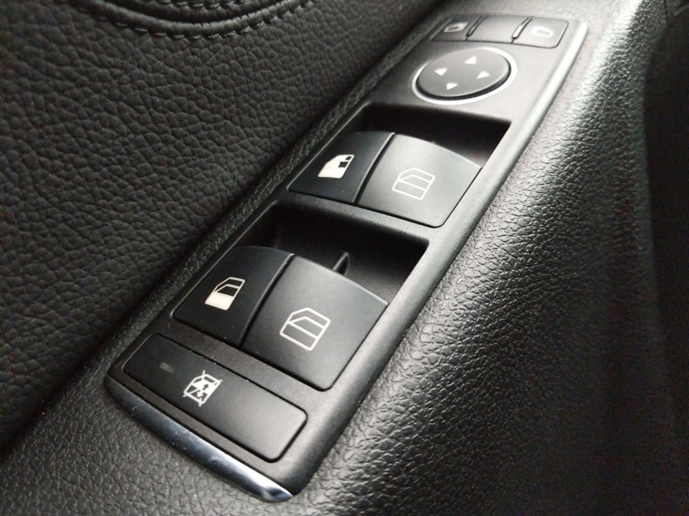 2011 Mercedes-Benz C300 - Driver Power Windows/Lock Control