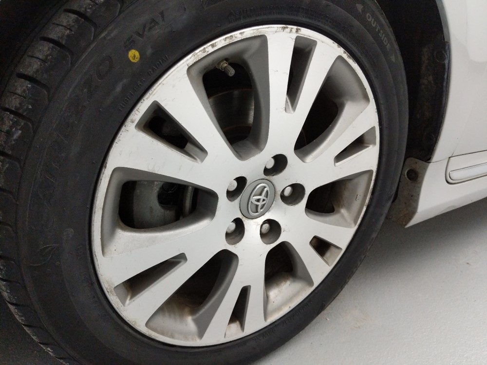 2012 Toyota Avalon - Wheel