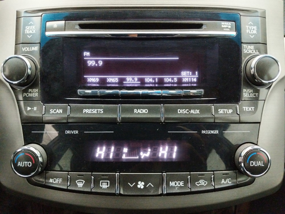 2012 Toyota Avalon - Stereo Package