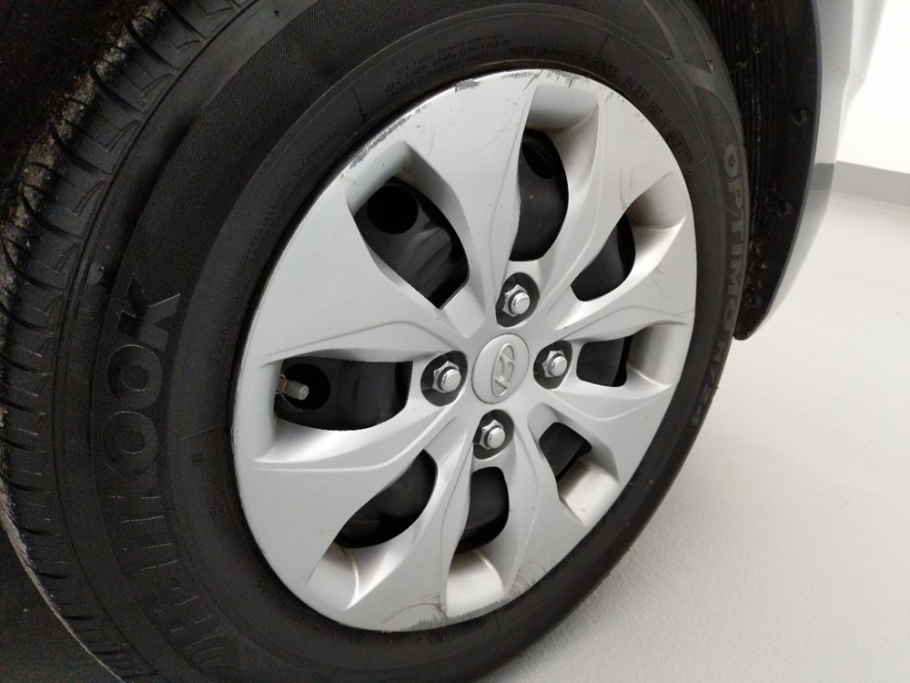 2017 Hyundai Accent - Wheel