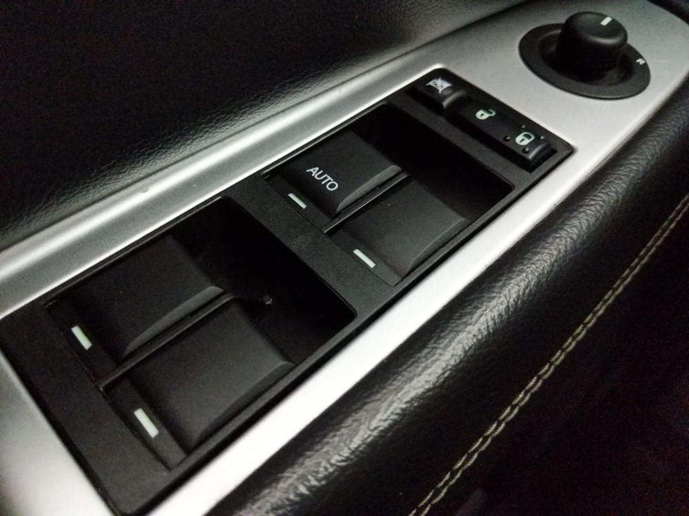 2014 Jeep Compass - Driver Power Windows/Lock Control