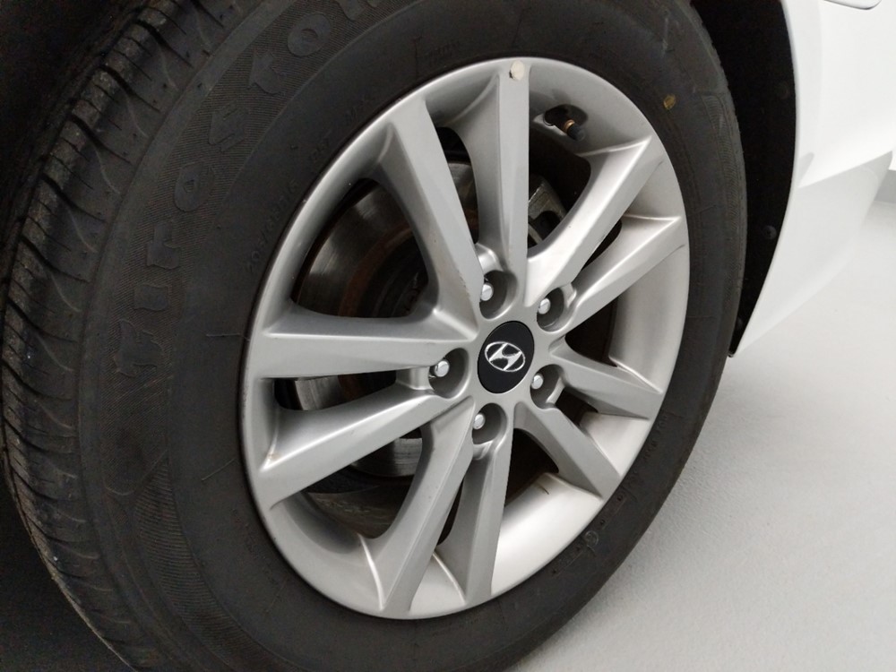 2017 Hyundai Sonata - Wheel