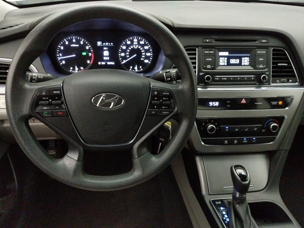 2017 Hyundai Sonata - Driver Dash