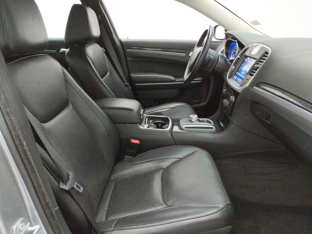 2017 Chrysler 300 - Passenger Front Seat