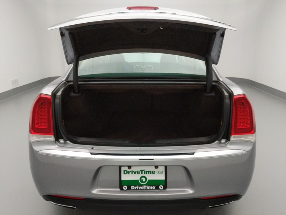 2017 Chrysler 300 - Trunk