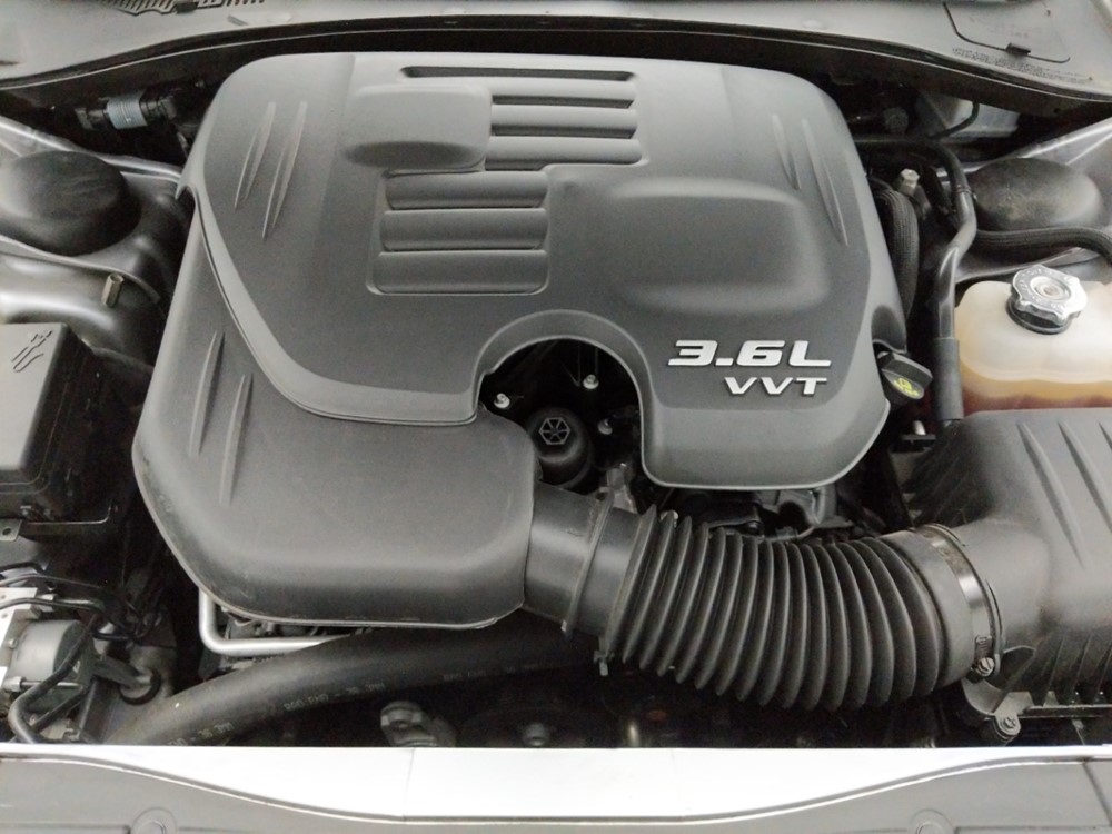 2017 Chrysler 300 - Engine