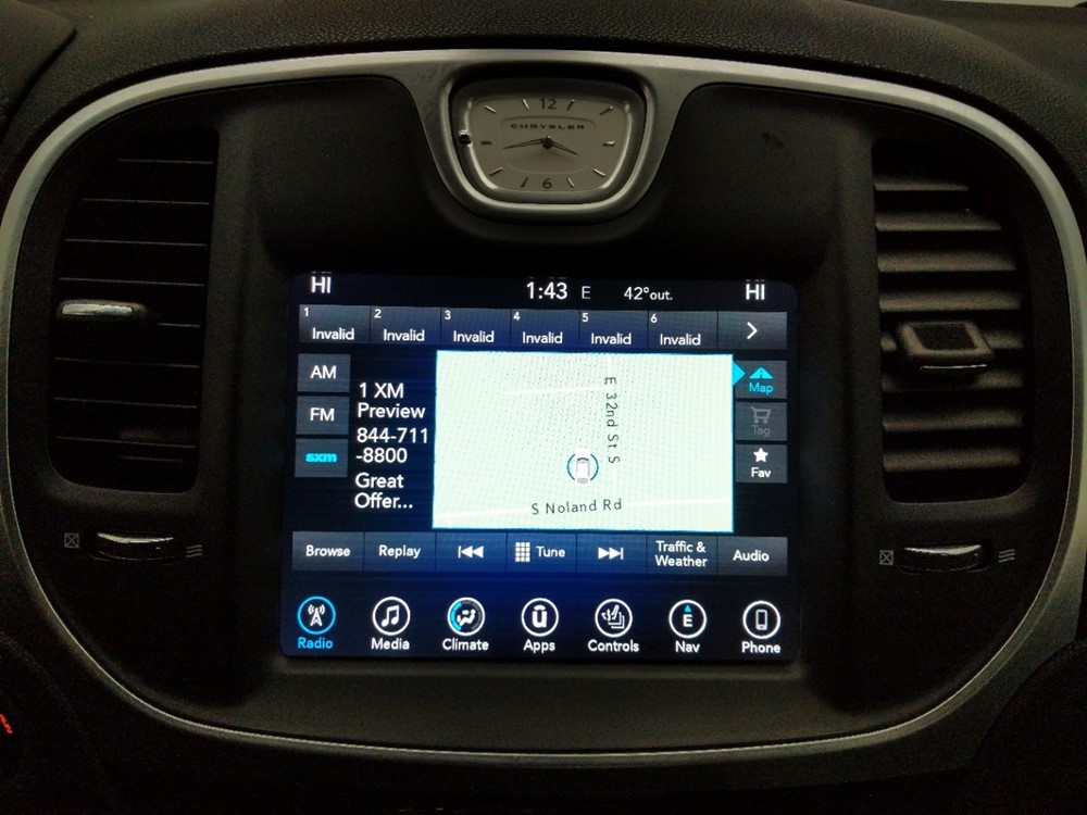 2017 Chrysler 300 - Stereo Package