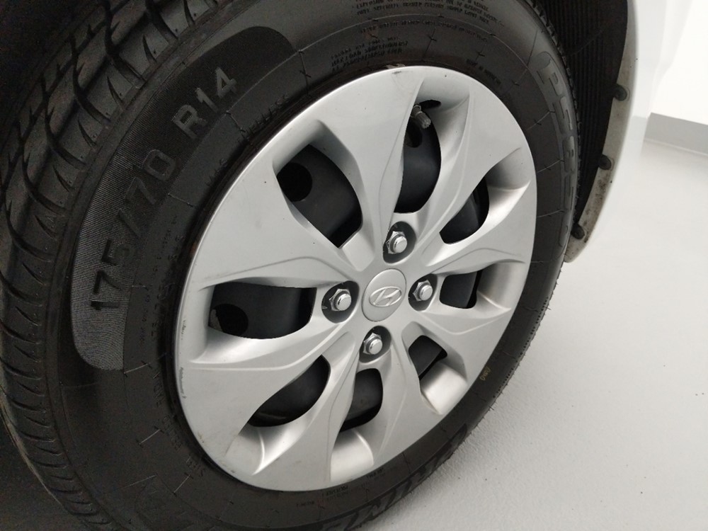 2017 Hyundai Accent - Wheel