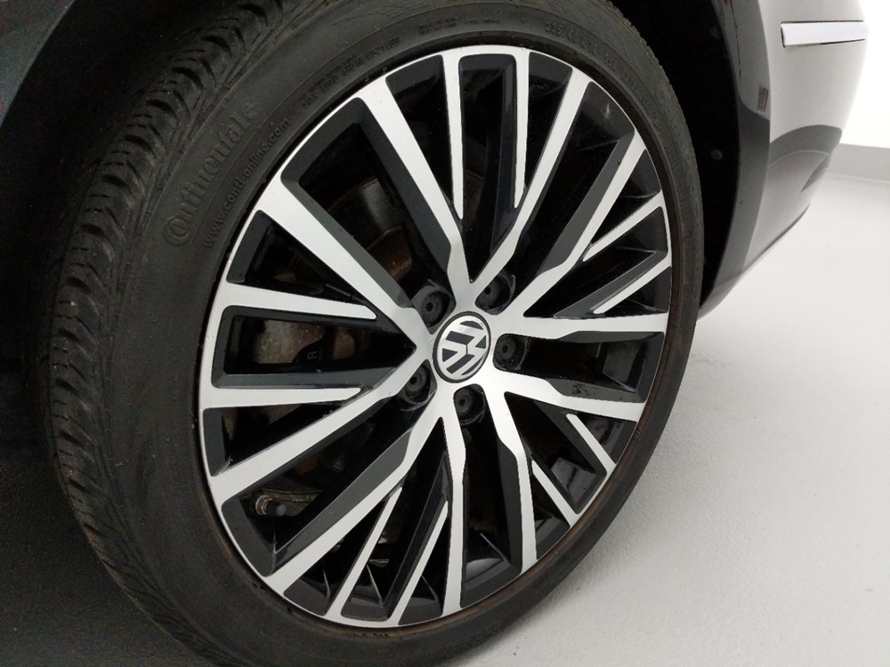 2014 Volkswagen CC - Wheel