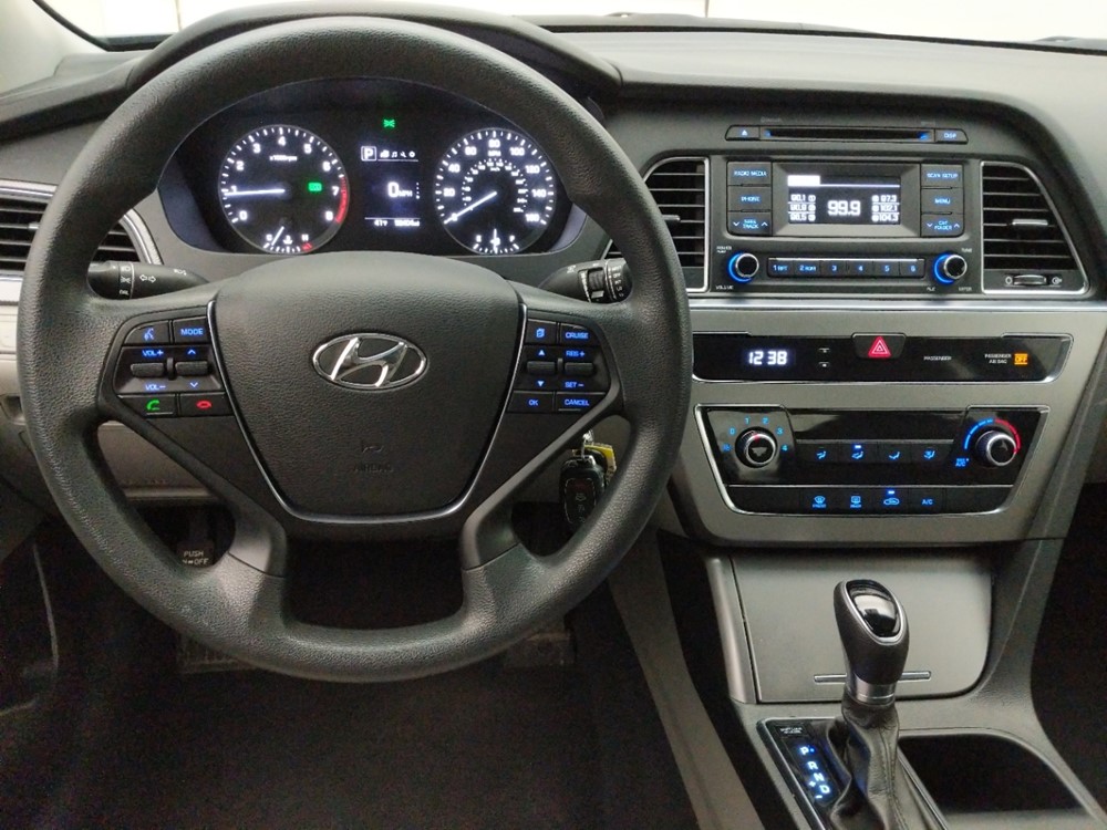 2017 Hyundai Sonata - Driver Dash
