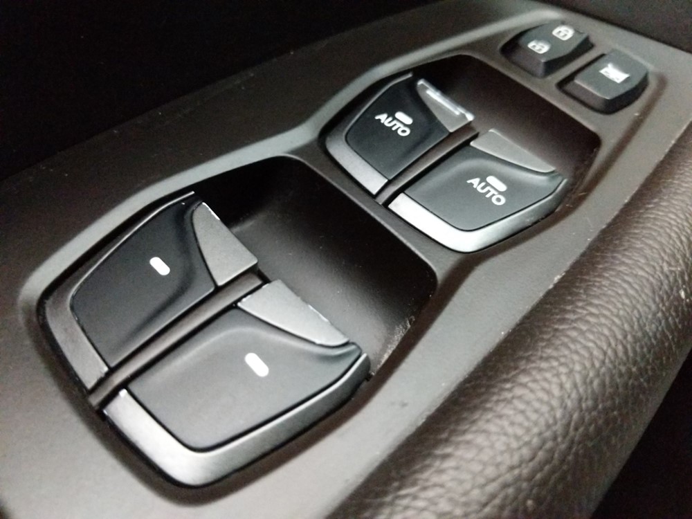 2017 Hyundai Santa Fe - Driver Power Windows/Lock Control