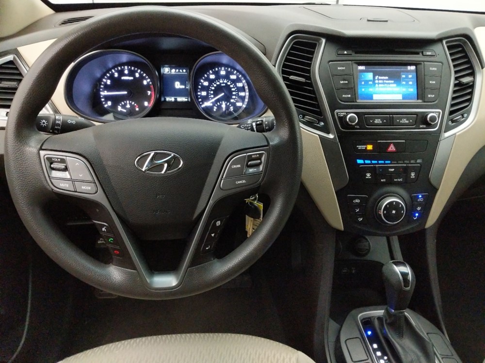 2017 Hyundai Santa Fe - Driver Dash