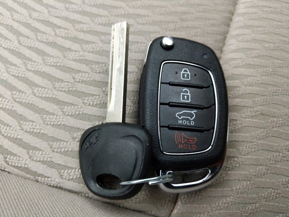 2017 Hyundai Santa Fe - Keys