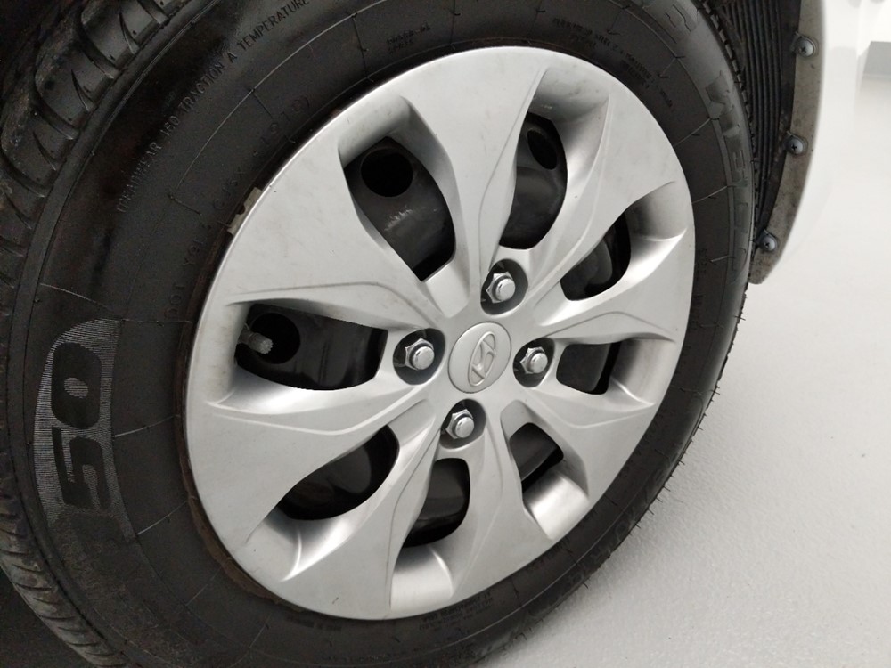 2017 Hyundai Accent - Wheel
