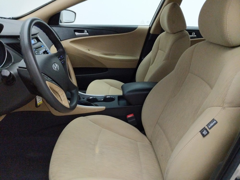 2011 Hyundai Sonata - Driver Front Seat