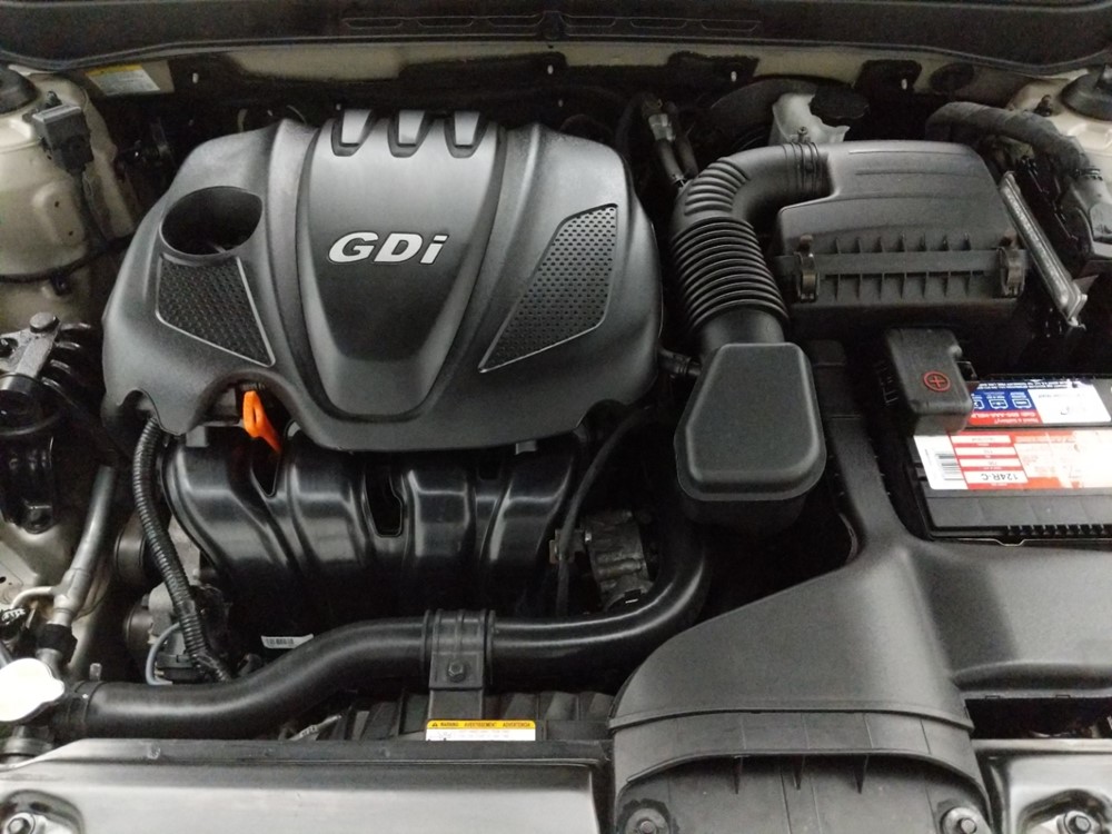 2011 Hyundai Sonata - Engine