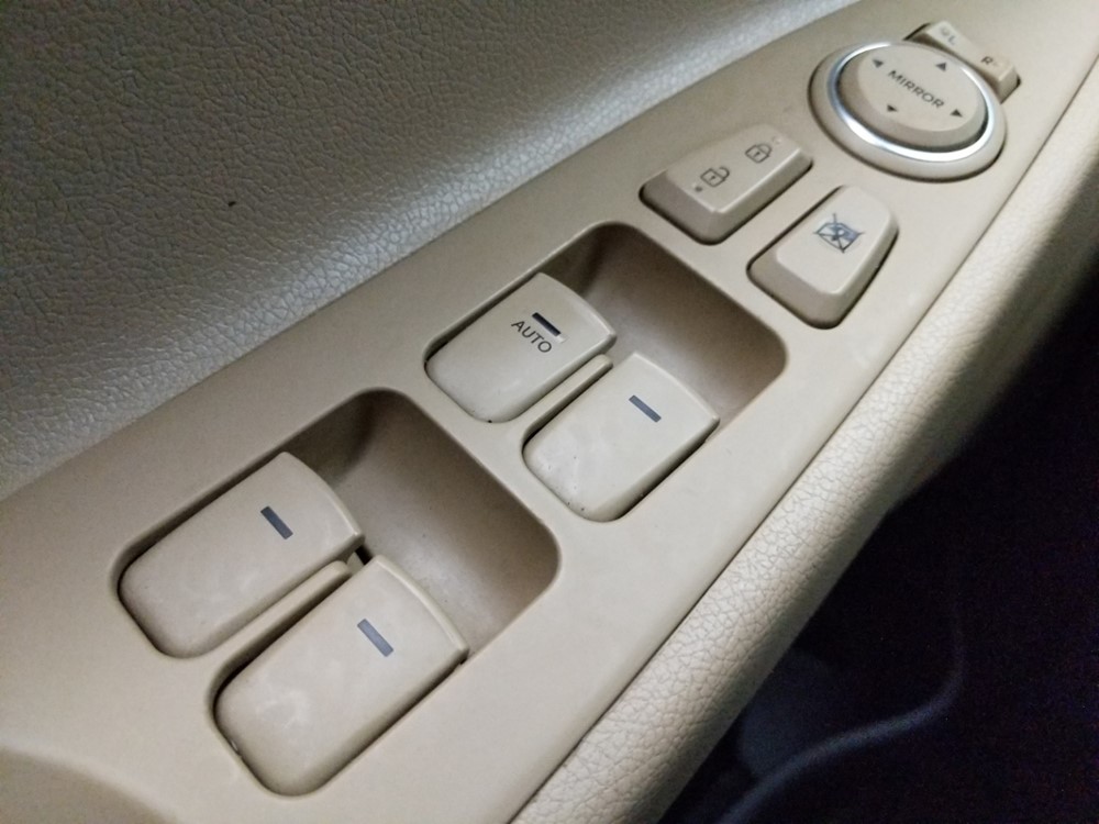 2011 Hyundai Sonata - Driver Power Windows/Lock Control