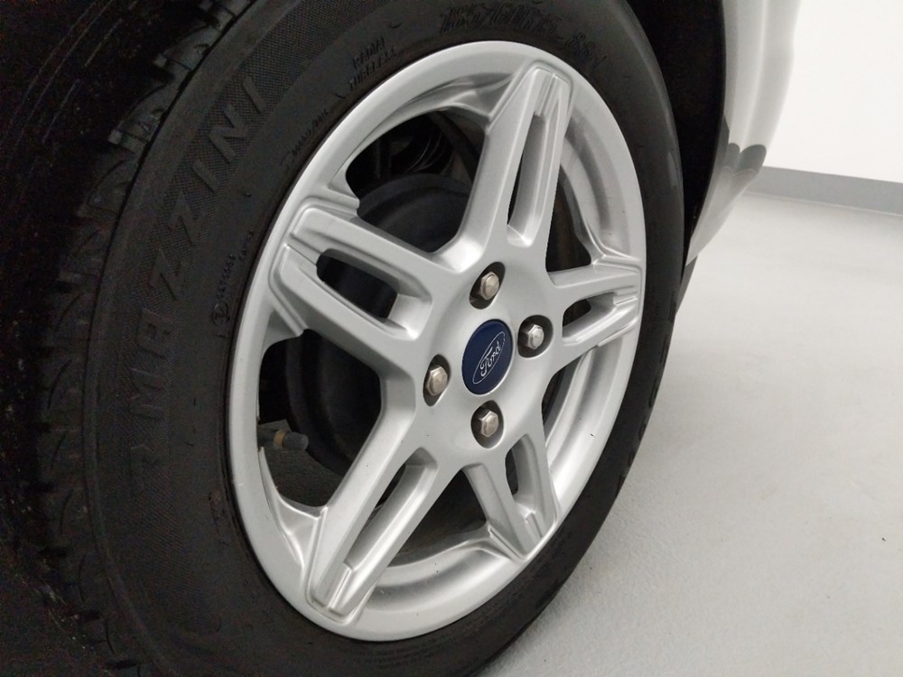 2017 Ford Fiesta - Wheel