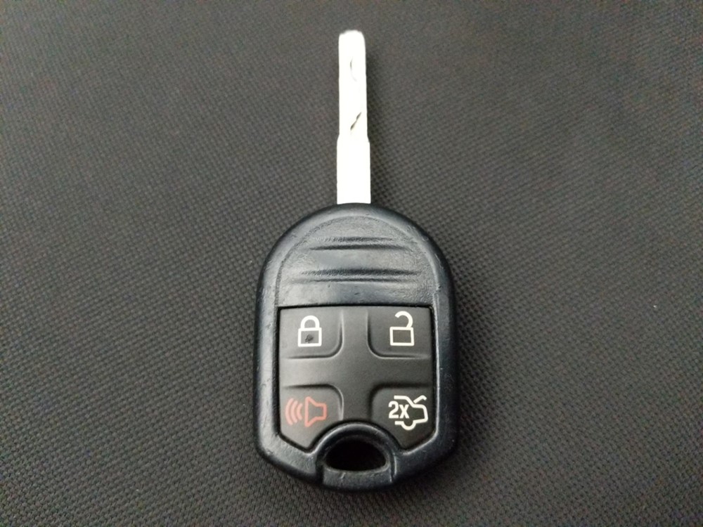 2017 Ford Fiesta - Keys