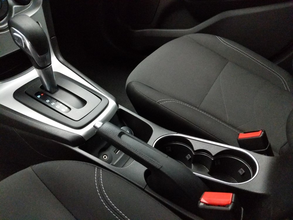 2017 Ford Fiesta - Center Console/Cup Holders