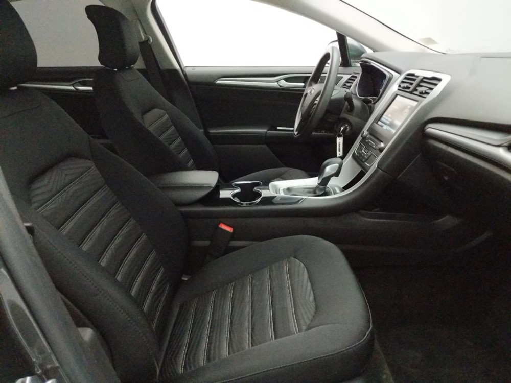 2016 Ford Fusion - Passenger Front Seat