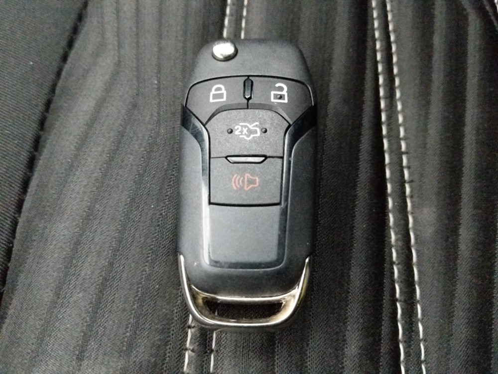 2016 Ford Fusion - Keys