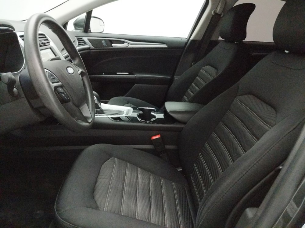 2016 Ford Fusion - Driver Front Seat