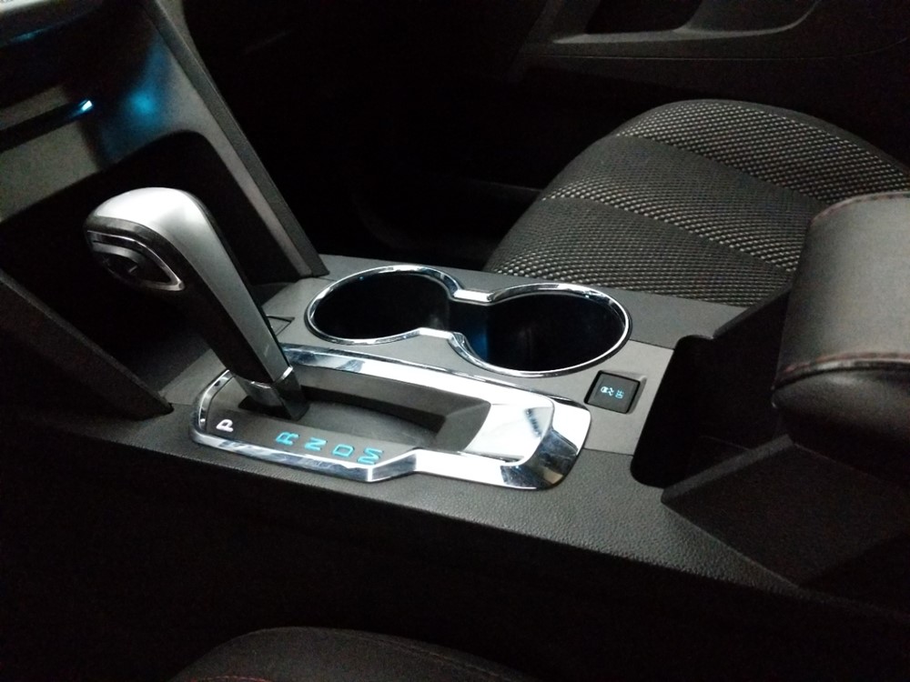 2013 Chevrolet Equinox - Center Console/Cup Holders